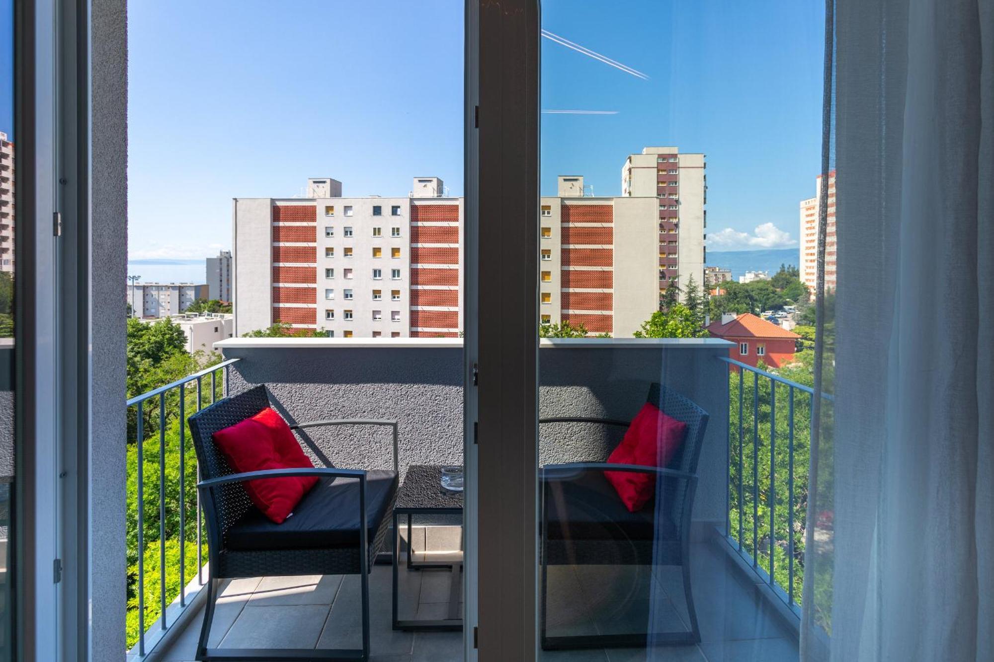 Brand New Apartment Close To The Beach, City Center And University Of Rijeka - Apartment Karlo Zewnętrze zdjęcie